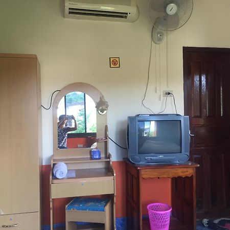Oudomphone Guesthouse 2 Бан Хоуейсай Екстериор снимка