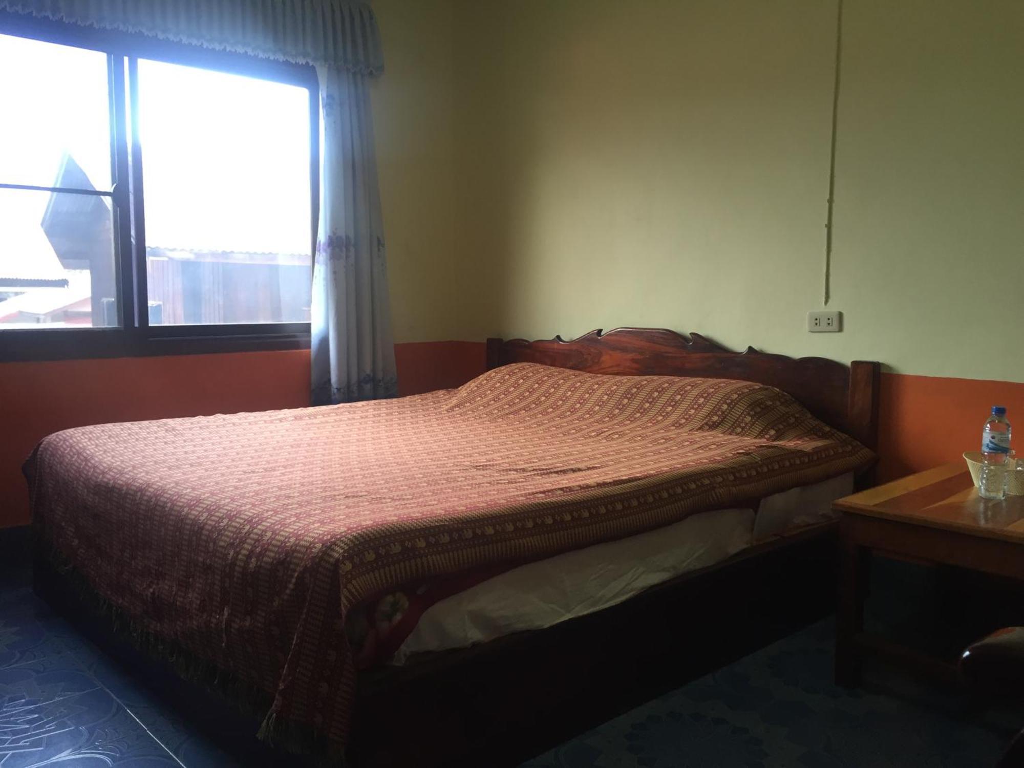 Oudomphone Guesthouse 2 Бан Хоуейсай Екстериор снимка