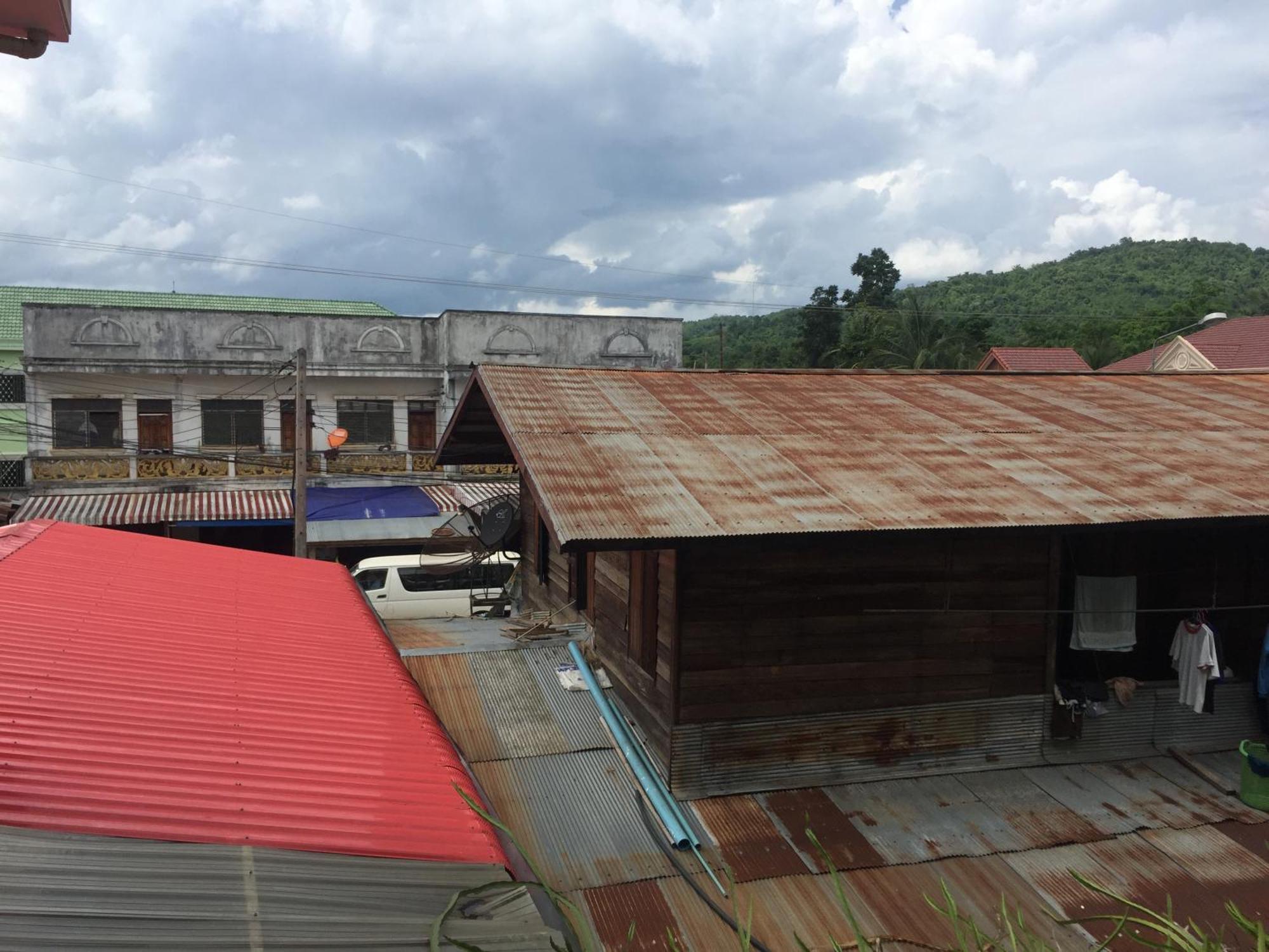 Oudomphone Guesthouse 2 Бан Хоуейсай Екстериор снимка